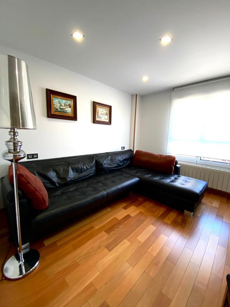 Grand Plaza Vega Apartment Burgos Luaran gambar